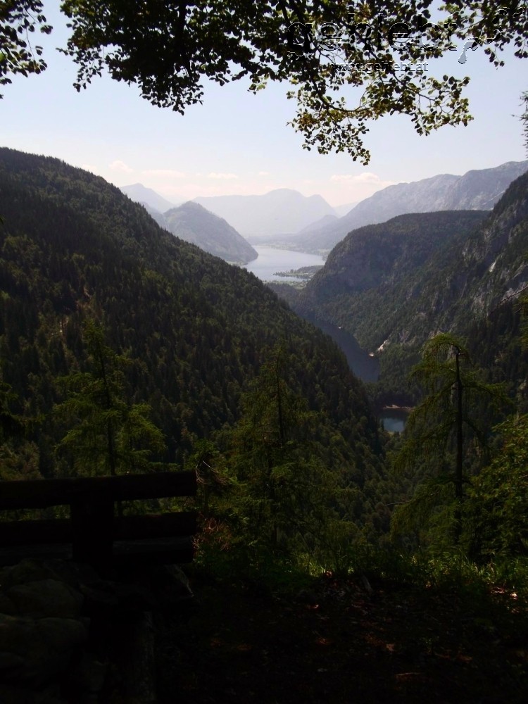 Danke an den unbekannten für den versteckten Tipp: das Dreiseenbankerl oberhalb des Kammersees.