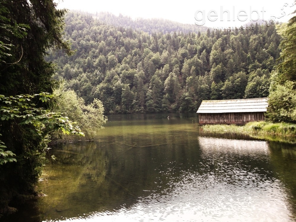 Der geheimnisvolle Toplitzsee zeigt sich von seiner schönsten Seite