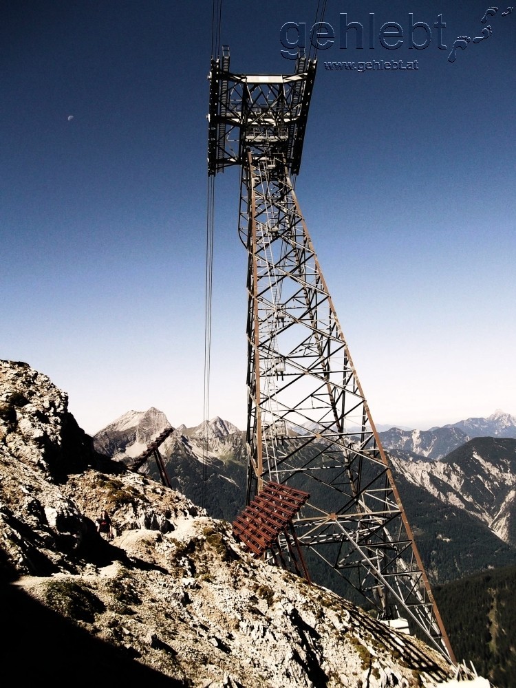 Eine Stütze für die Tiroler Zugspitzbahn.