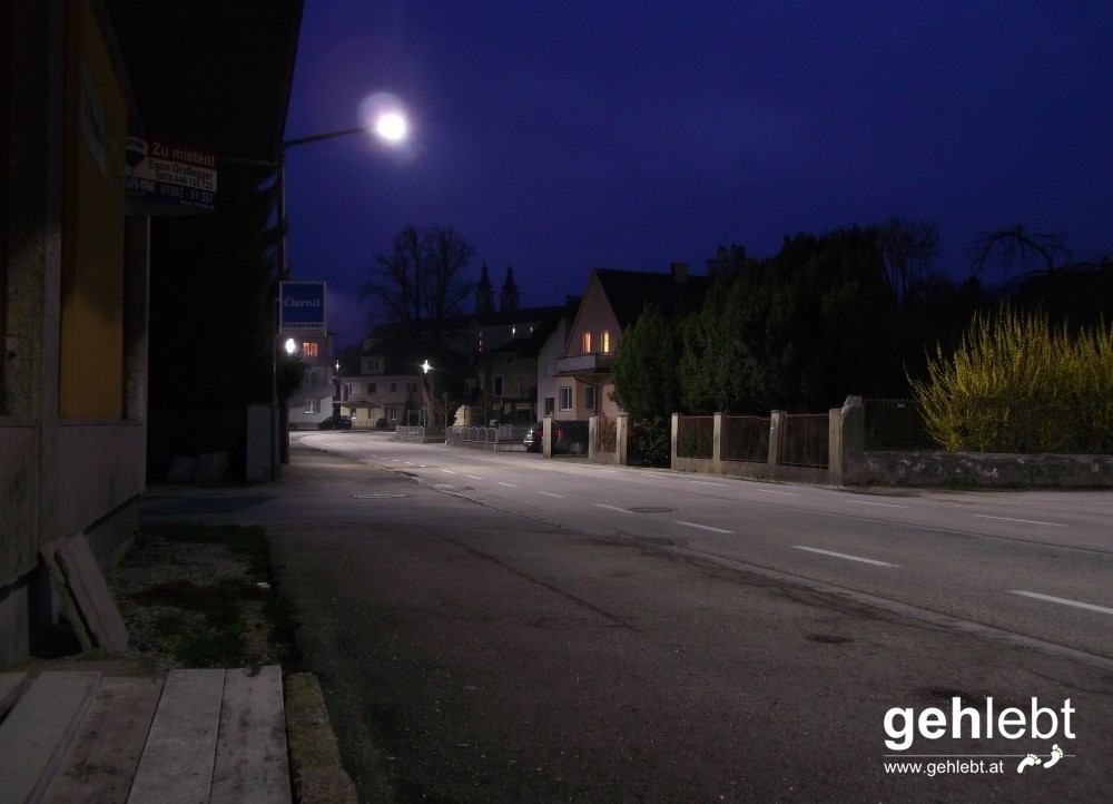Kremsmünster bei Nacht - leere Straßen